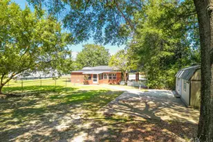 7103 Mobile Hwy, Bellview, FL 32526 - Photo 44
