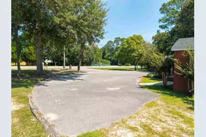 7103 Mobile Hwy, Bellview, FL 32526 - Photo 38