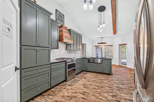 2181 Windham Dr, Molino, FL 32577 - Photo 10