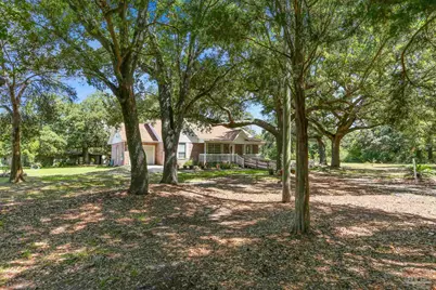 939 Avalon Blvd, Milton, FL 32583 - Photo 12