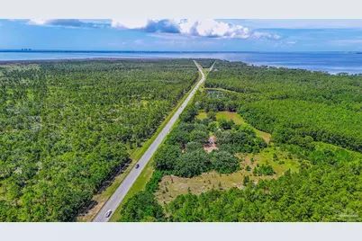 939 Avalon Blvd, Milton, FL 32583 - Photo 10