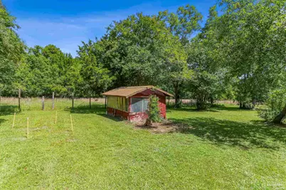 939 Avalon Blvd, Milton, FL 32583 - Photo 2