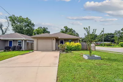 901 E Fisher, Pensacola, FL 32503 - Photo 1