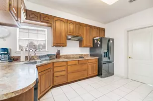 5708 Lakeside Ct, Milton, FL 32583 - Photo 10