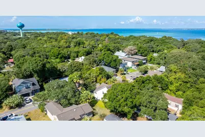 808 Willow St, Destin, FL 32541 - Photo 32