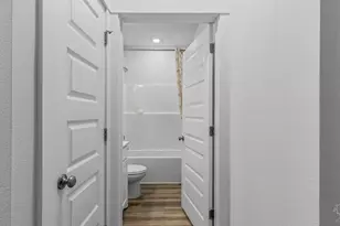 9907 Starling Dr, Pensacola, FL 32506 - Photo 12