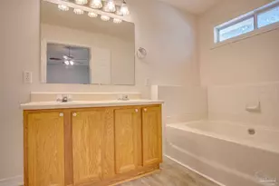 2029 Shadow Lake Dr, Gulf Breeze, FL 32563 - Photo 18