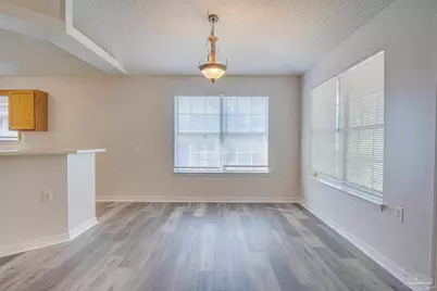 2029 Shadow Lake Dr, Gulf Breeze, FL 32563 - Photo 10