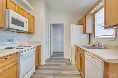 2029 Shadow Lake Dr, Gulf Breeze, FL 32563 - Photo 12