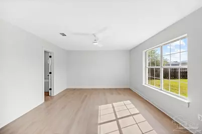 2215 Blue Lake Dr, Pensacola, FL 32506 - Photo 18