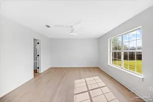 2215 Blue Lake Dr, Pensacola, FL 32506 - Photo 18