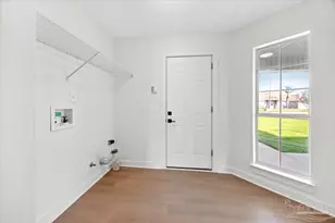 2215 Blue Lake Dr, Pensacola, FL 32506 - Photo 24