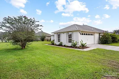 2215 Blue Lake Dr, Pensacola, FL 32506 - Photo 4