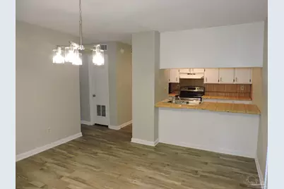 1498 John Caroll Dr, Pensacola, FL 32504 - Photo 6