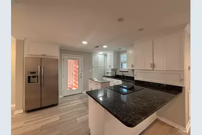 2007 Gadsden St #103, Pensacola, FL 32501 - Photo 8