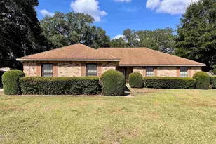 7416 St James Pl, Pensacola, FL 32506 - Photo 2