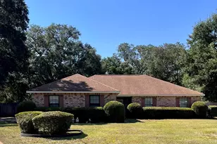 7416 St James Pl, Pensacola, FL 32506 - Photo 2