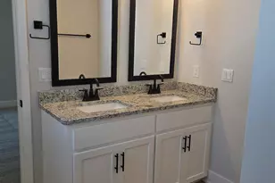 8089 Westpointe Ln, Pensacola, FL 32506 - Photo 12