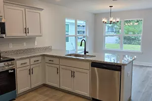 8085 Westpointe Ln, Pensacola, FL 32506 - Photo 10