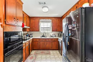 2369 Amelia Ln, Pensacola, FL 32526 - Photo 22