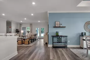 7604 Piper Cir, Milton, FL 32583 - Photo 8