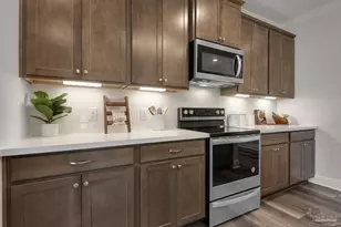 7604 Piper Cir, Milton, FL 32583 - Photo 18