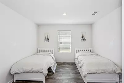 3982 Whitetail Ln, Pensacola, FL 32526 - Photo 12