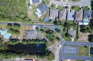 1717 E Smugglers Cove Dr, Gulf Breeze, FL 32563 - Photo 16