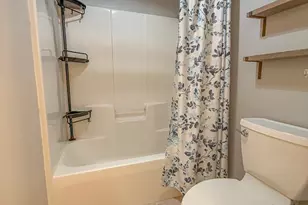 6902 Hanover Ct, Milton, FL 32570 - Photo 26