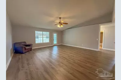 6902 Hanover Ct, Milton, FL 32570 - Photo 12