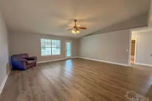 6902 Hanover Ct, Milton, FL 32570 - Photo 12