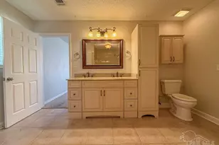 6902 Hanover Ct, Milton, FL 32570 - Photo 20