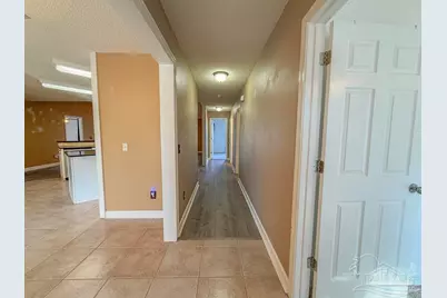 6902 Hanover Ct, Milton, FL 32570 - Photo 4