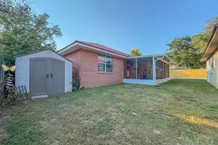6902 Hanover Ct, Milton, FL 32570 - Photo 32