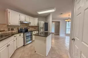 6902 Hanover Ct, Milton, FL 32570 - Photo 10