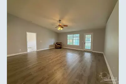 6902 Hanover Ct, Milton, FL 32570 - Photo 14