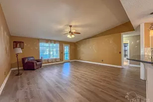 6902 Hanover Ct, Milton, FL 32570 - Photo 12