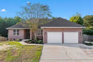 800 Shadow Ridge Dr, Pensacola, FL 32514 - Photo 2