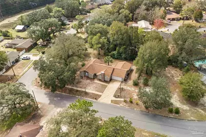 6901 Falcon Dr, Pensacola, FL 32526 - Photo 38