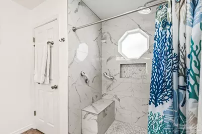 1708 Lighthouse Pointe Dr, Gulf Breeze, FL 32563 - Photo 28