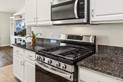 1708 Lighthouse Pointe Dr, Gulf Breeze, FL 32563 - Photo 16