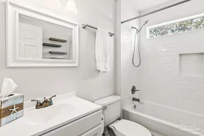 1708 Lighthouse Pointe Dr, Gulf Breeze, FL 32563 - Photo 34