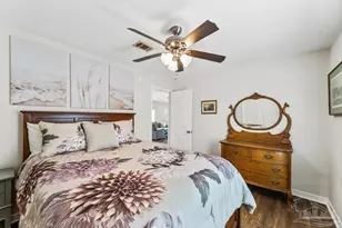 1708 Lighthouse Pointe Dr, Gulf Breeze, FL 32563 - Photo 38