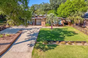 4875 Peacock Dr, Pensacola, FL 32504 - Photo 4