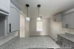 888 Maple Woods Cir, Pensacola, FL 32534 - Photo 12