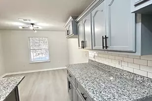 888 Maple Woods Cir, Pensacola, FL 32534 - Photo 16