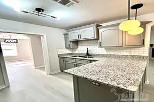 888 Maple Woods Cir, Pensacola, FL 32534 - Photo 14