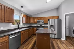 1491 Longbranch Dr, Cantonment, FL 32533 - Photo 8