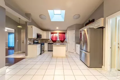 2726 Blackwood Dr, Cantonment, FL 32533 - Photo 6