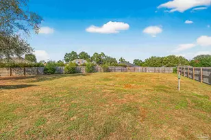 5589 Colinas Verde Dr, Milton, FL 32570 - Photo 6